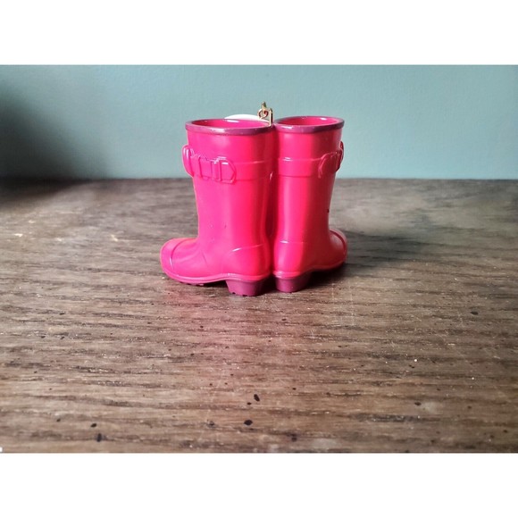 2017 Hallmark Keepsake Ornament 'Like Mom, Like Daughter' Holiday Boots - Picture 4 of 7
